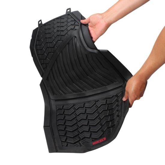 Imagen de Tapete para auto de hule, negro con velcro  TA-5