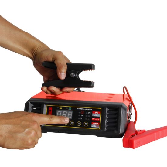 Imagen de Cargador de baterías con arrancador (2/15/100 amp) CBAA-100